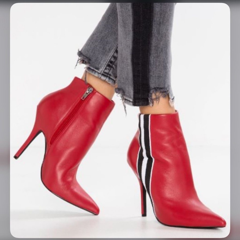 Steve Madden Red Heeled Ankle Boots Womens Knock Leather
